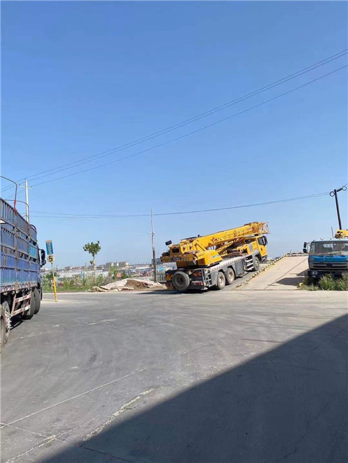 江夏区25吨吊车的租赁价格大概是多少？