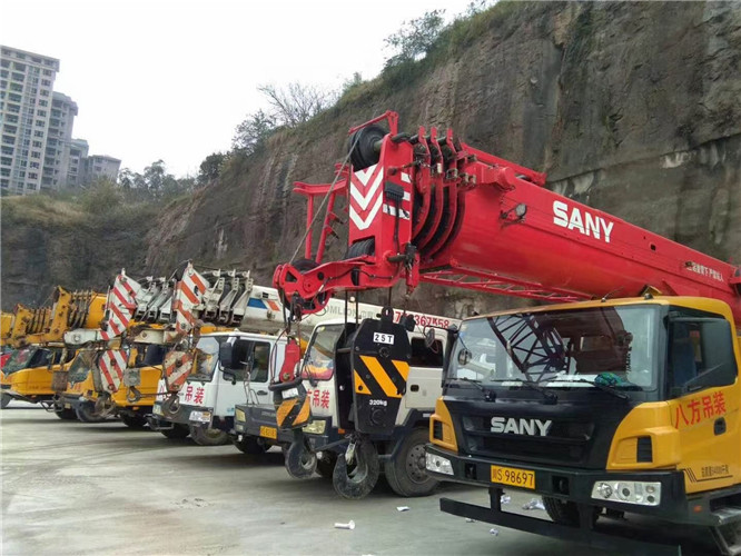 江夏区吊车出租按什么计费？台班费、单次费、里程费怎么算？