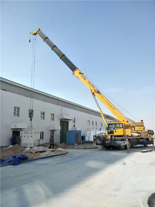 江夏区“超载就喊停”—— 吊车的 “重量保镖” 技术
