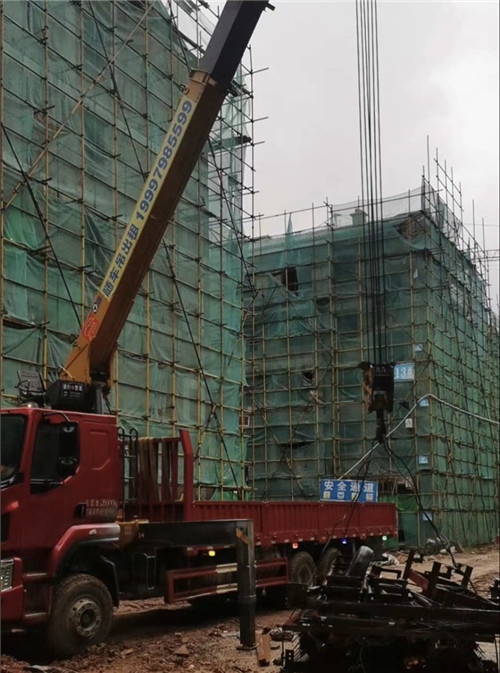 江夏区“慢工细活”—— 吊车的 “微动控制” 技术
